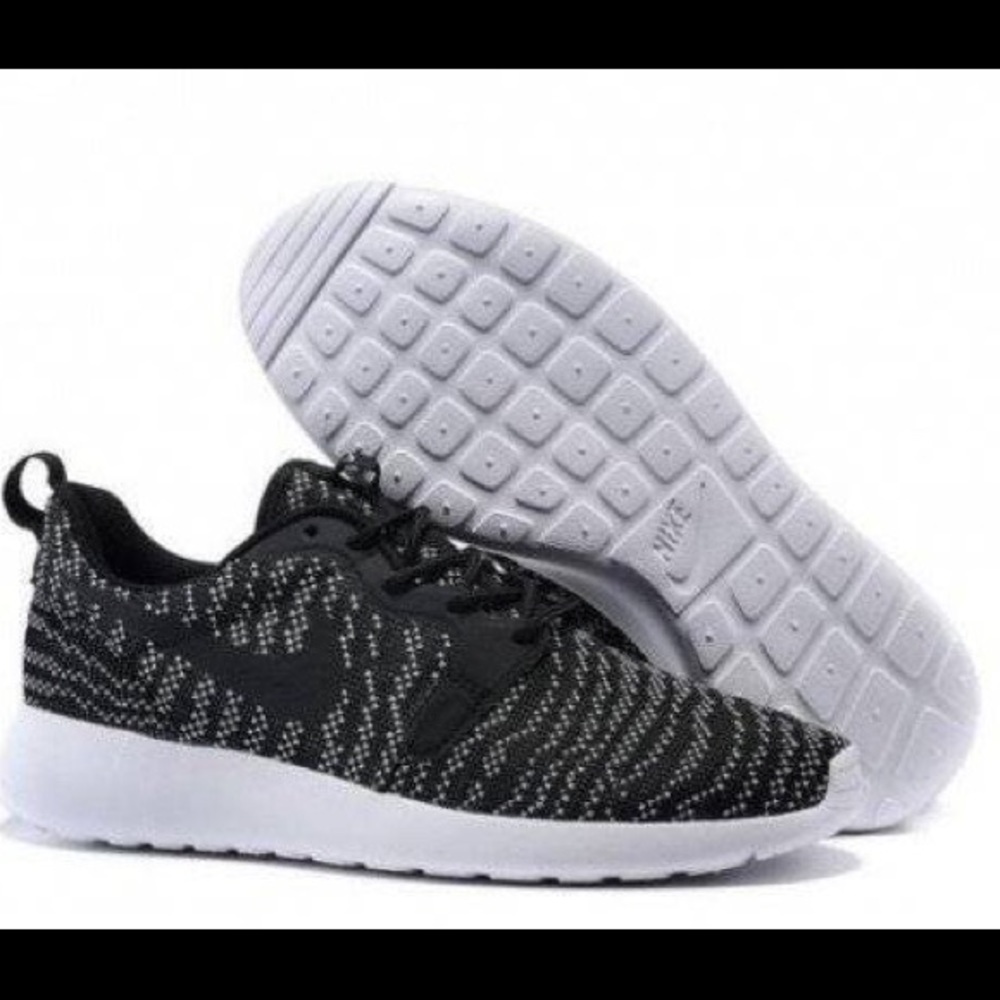 Nike Roshe Run Jacquard Obsidian Black/White sz. 9 - Picture 3 of 9